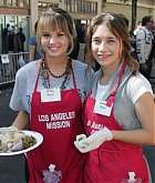 LA_Mission_Thanksgiving_Meal_For_The_Homeless1.jpg